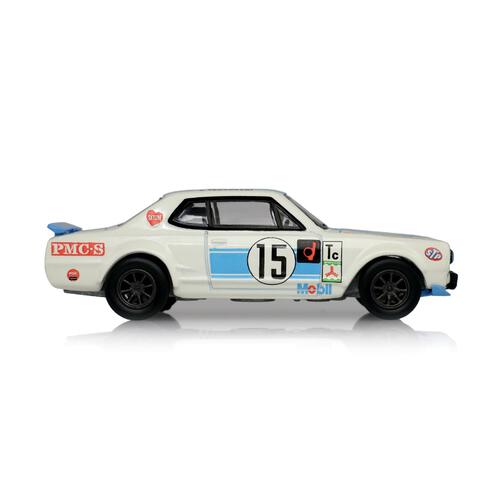 GreenLight 1972 Nissan Skyline with (50th Victory) Custom Wheels and Black Roll cage &ndash; White
