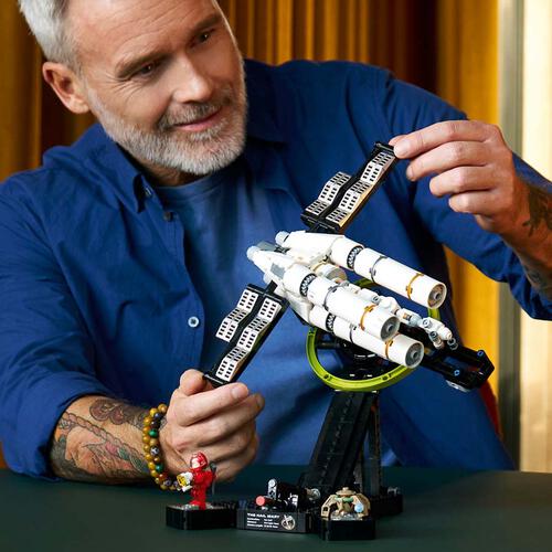 LEGO Icons 聖母計畫 11389