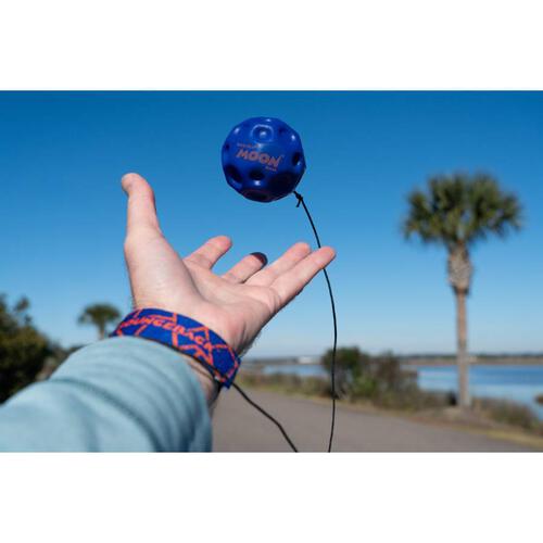 Waboba Solid Moon Ball 彈跳球牽繩版 - 隨機發貨 (單件裝)