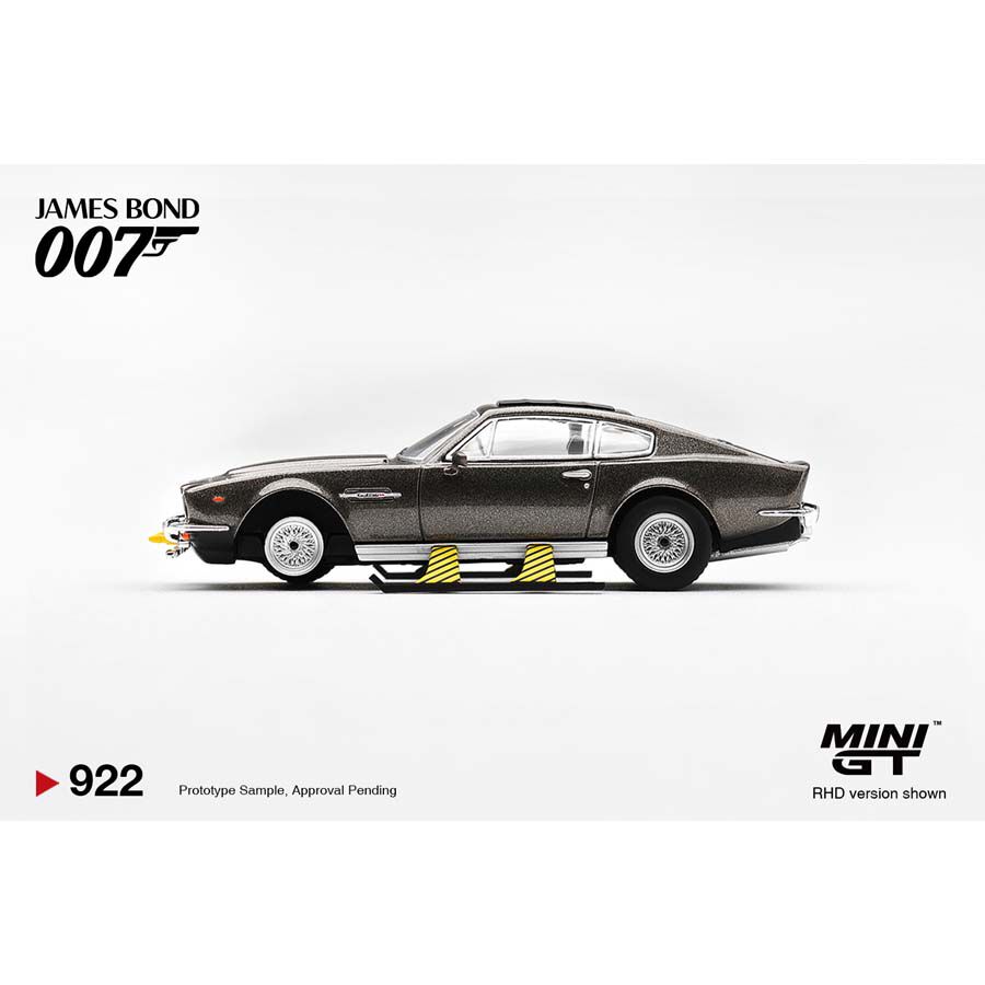 Pre-order) Mini Gt Aston Martin V8 Vantage 