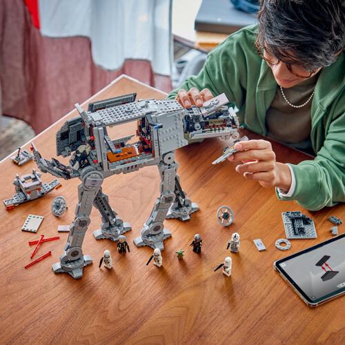 LEGO Star War Imperial Remnant AT-AT with INT-4