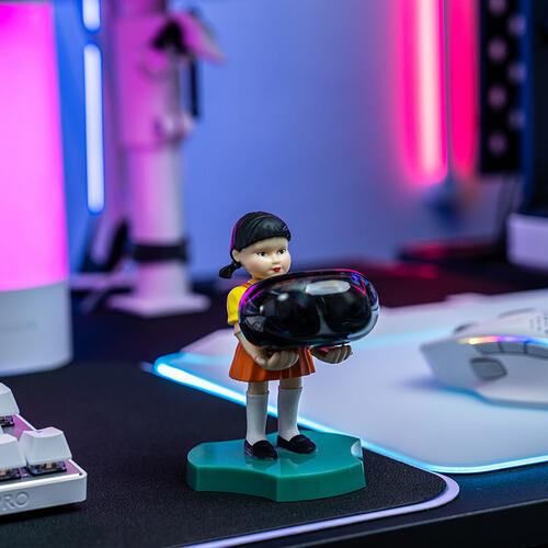 Netflix魷魚游戲英熙娃娃迷你手機支架