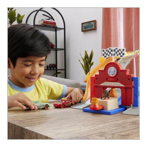 Hot Wheels風火輪 反斗車王 賽車與救援救援賽道玩具套裝