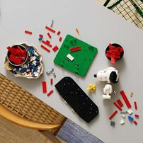 LEGO Ideas 花生漫畫：史努比的狗屋