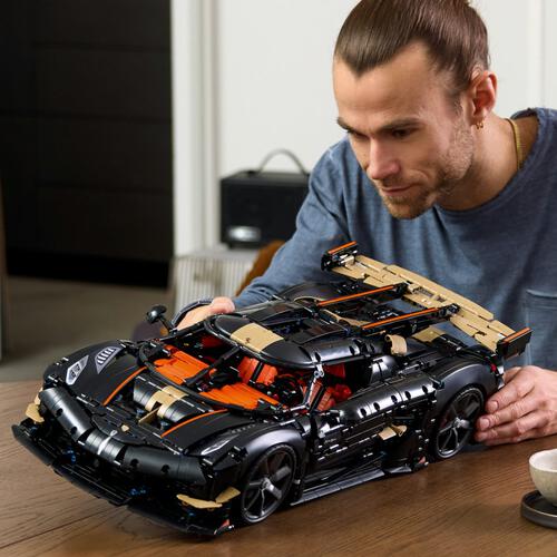 LEGO Technic Koenigsegg Sadair'S Spear Megacar