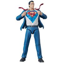 (Pre-order) Medicom Mafex Clark Kent (Batman: Hush Version) (Expect November 2026)