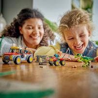 LEGO Jurassic World Young T. rex Transport Truck (GWP)