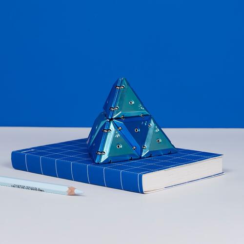Speks Pyramid Chrome - Assorted (1 Pc)