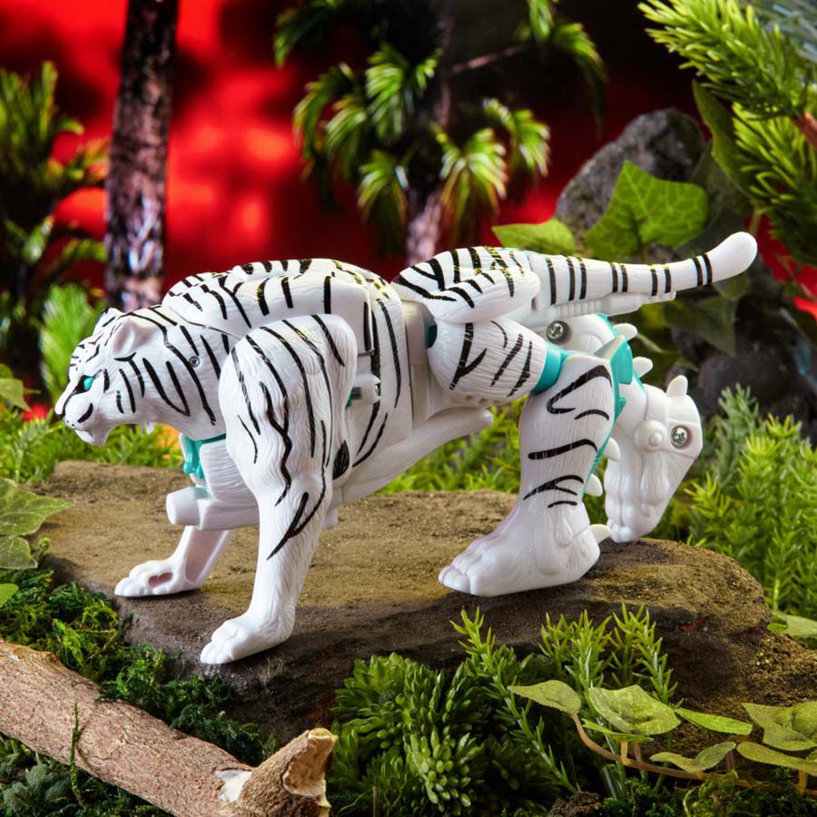 Tiger transformer toy hotsell