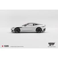 (Pre-order) MINI GT Aston Martin Dbs Stratus White/ Blister Packaging (Expected August 2026)