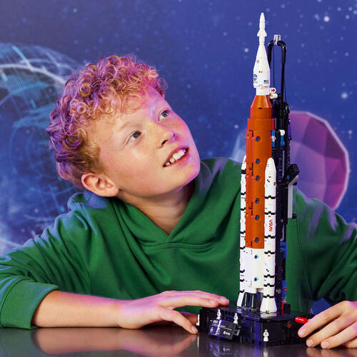 LEGO樂高機械組系列 NASA Artemis 太空發射系統火箭 42221