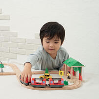 Speed City Town Station Wooden Motorized Train Set