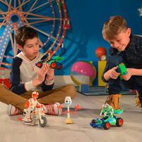 Toy Story反斗奇兵 巴斯光年1:24遙控越野車