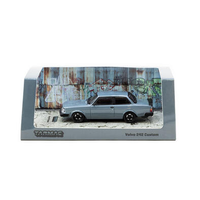 Tarmac Works Volvo 242 Custom Grey