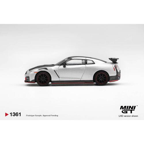  MINI GT Nissan GT-R NISMO 2024 Silver/ Blister Packaging 