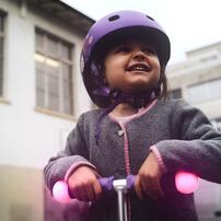 Micro Mobility 迷你魔法感控燈滑板車 紫色