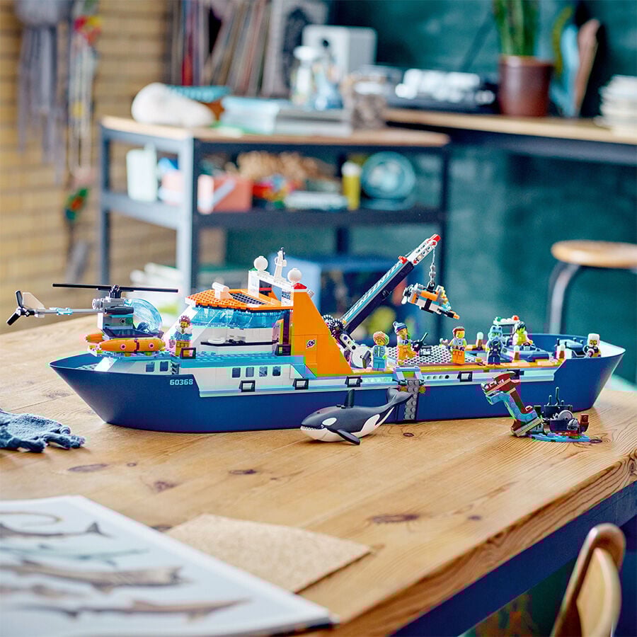 Lego city floating best sale boat