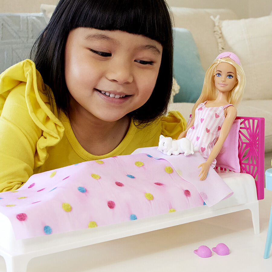 Barbie Doll And Bedroom Playset Toys R Us Hong Kong Official Website