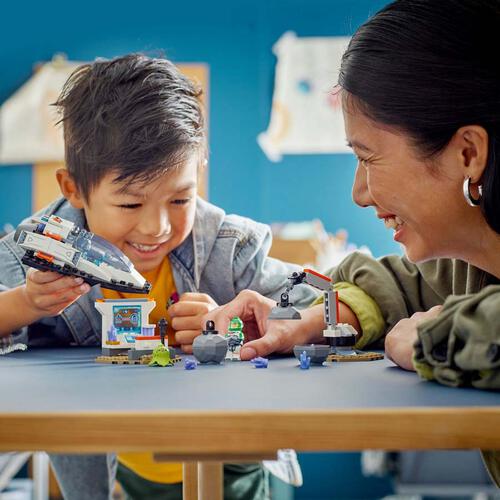 LEGO City Spaceship and Asteroid Discovery 60429