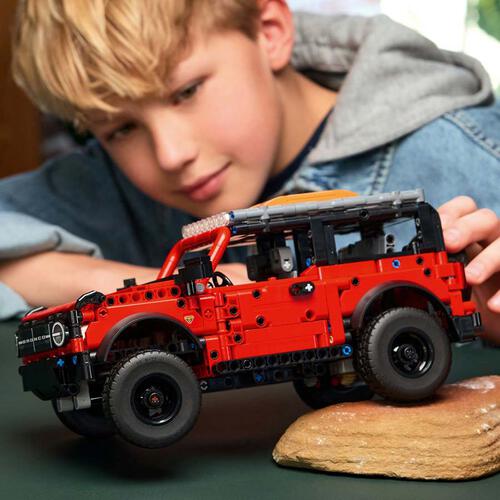 LEGO樂高機械組系列 Ford Bronco SUV 42213
