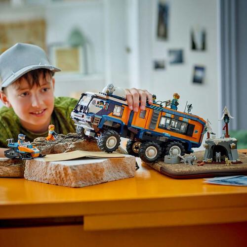 LEGO City Arctic Explorer Science Lab Truck 60471