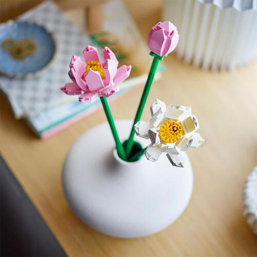 LEGO Botanical Collection Lotus Flowers 40647