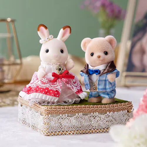 Sylvanian Families Anniversary Friends Set- Freya & Theo