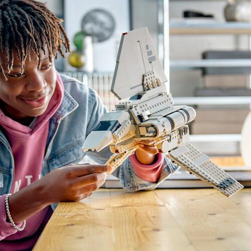 LEGO Star Wars Imperial Lambda-Class Shuttle 75459