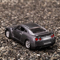 playpop 1:60 Diecast Car Nissan GT-R