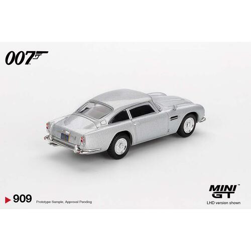 (網店預購) MINI GT Aston Martin DB5 &ldquo;Casino Royale&rdquo;/ English Blister Packaging (預計2026年7月發貨)