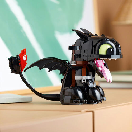 LEGO Icons How to Train Your Dragon: Toothless 10375