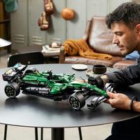 LEGO Technic Aston Martin Aramco AMR25 F1 Car 42240