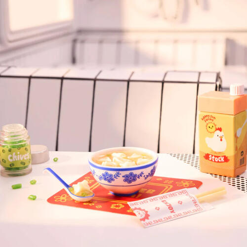 Mga's Miniverse Make It Mini Food Caf&eacute; Series 5 Blind Box - Assorted