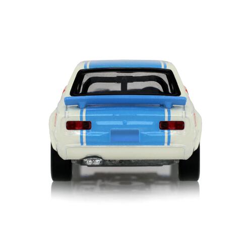 GreenLight 1972 Nissan Skyline with (50th Victory) Custom Wheels and Black Roll cage &ndash; White