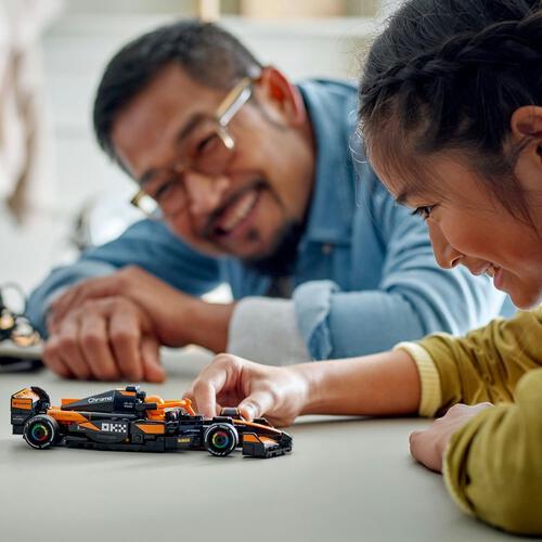 LEGO樂高超級賽車系列 McLaren F1 Team MCL38 Race Car 77251
