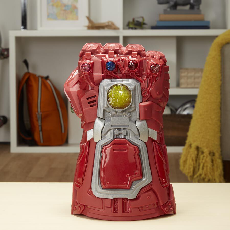 the infinity gauntlet toy
