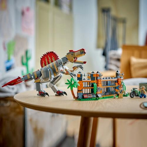 LEGO Jurassic World Spinosaurus Dinosaur Escape