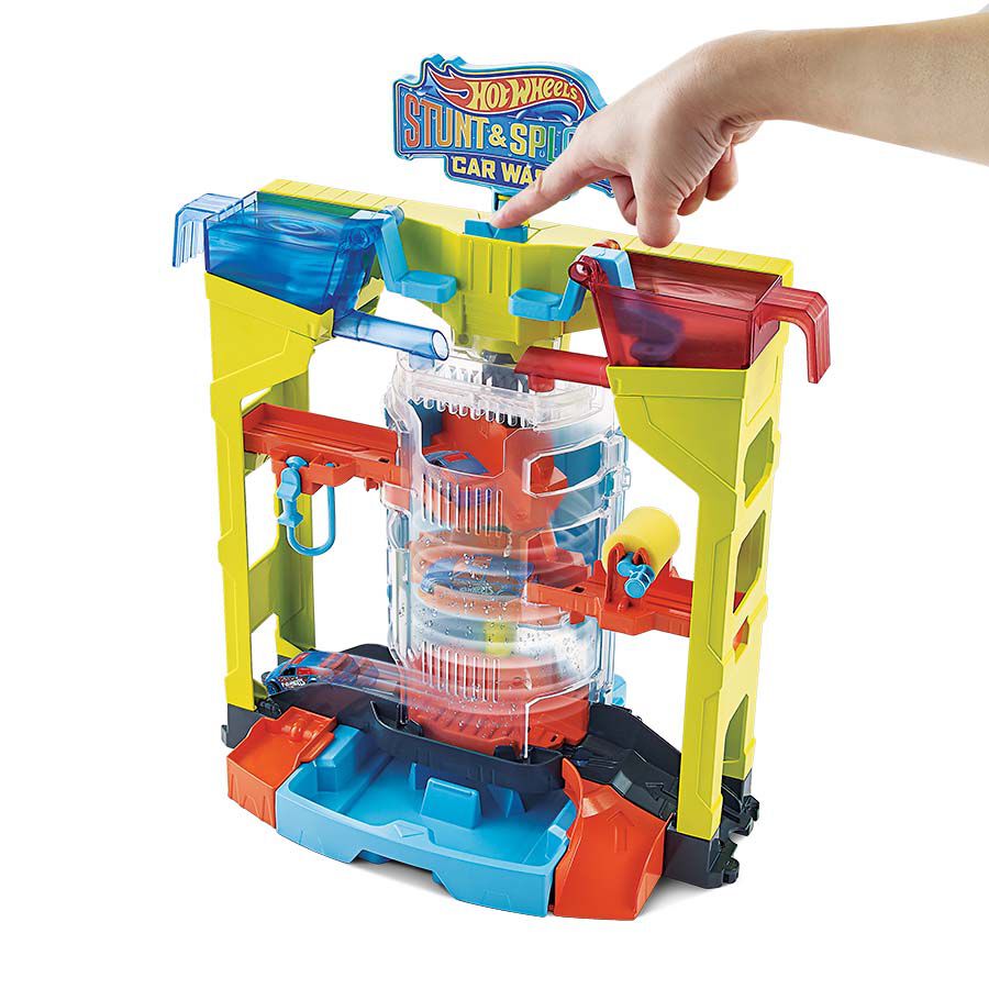 Car shop wash playset